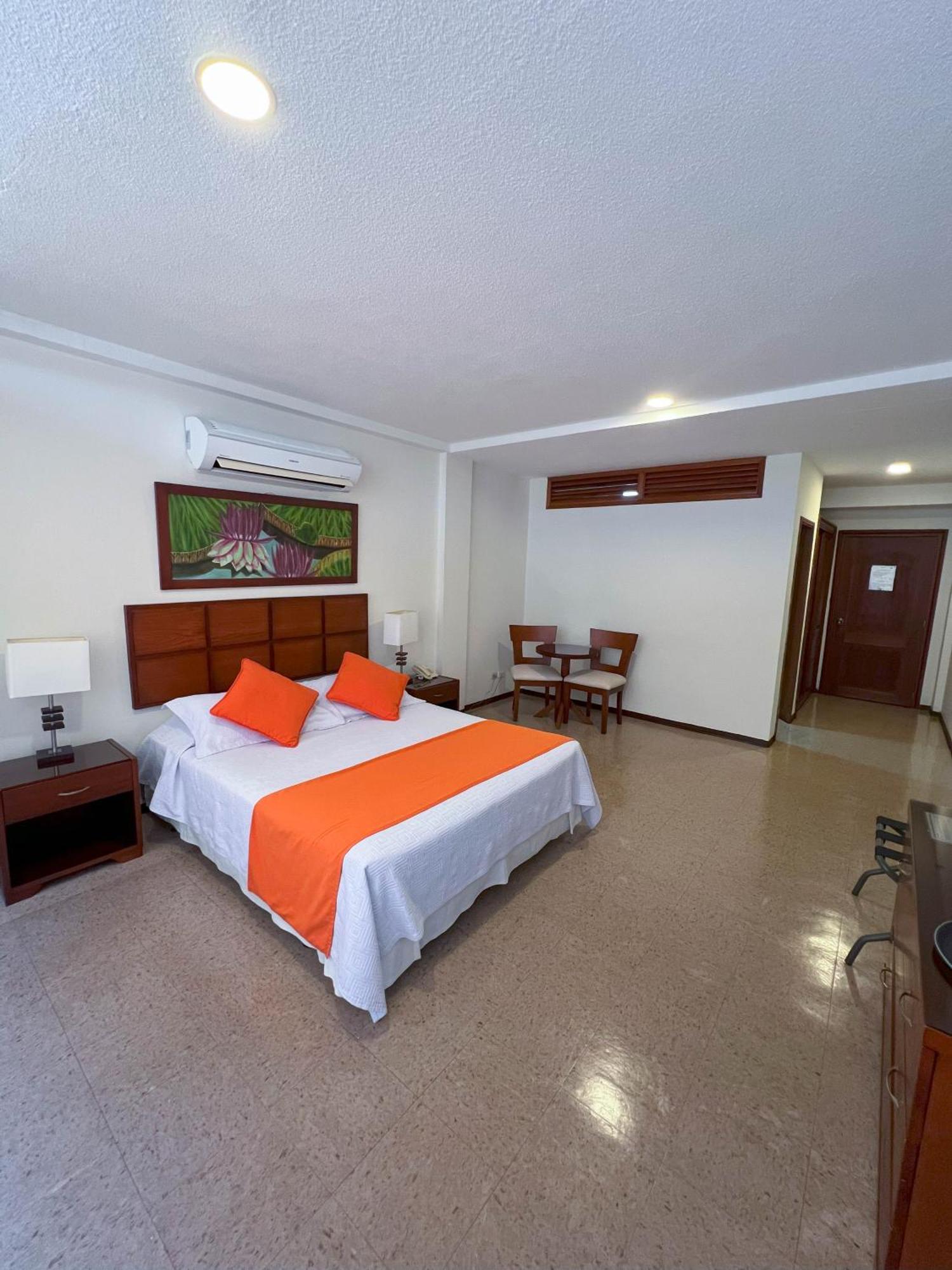 Hotel Anaconda Letícia Exterior foto