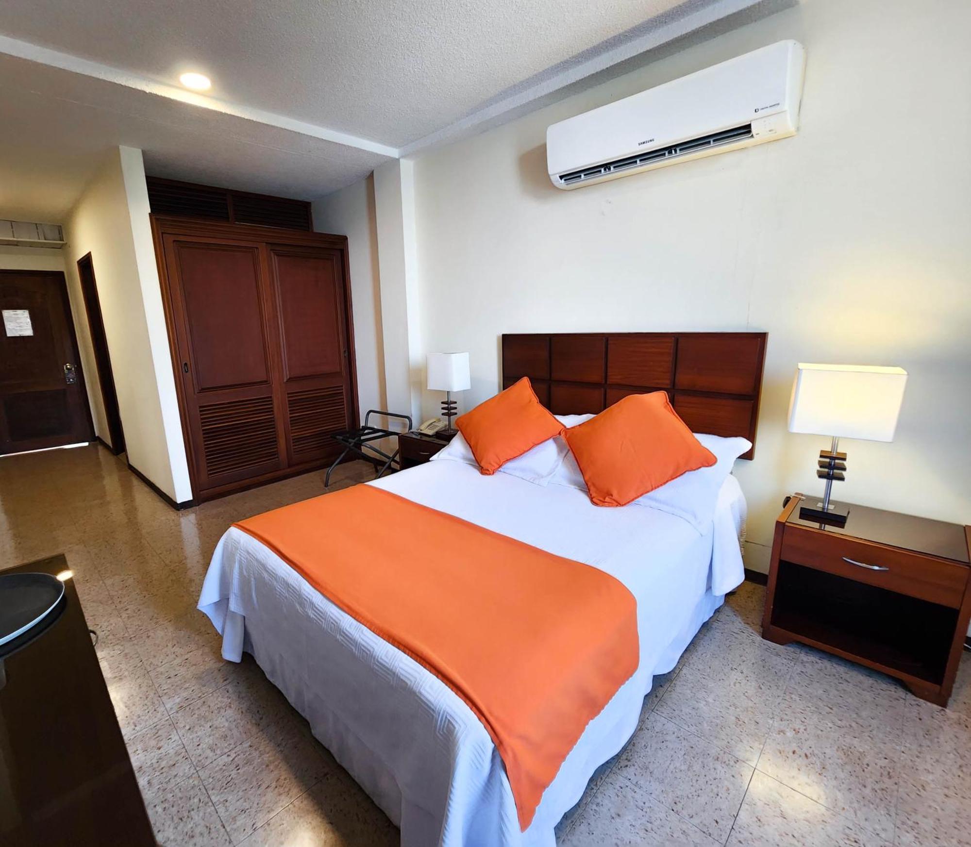 Hotel Anaconda Letícia Exterior foto