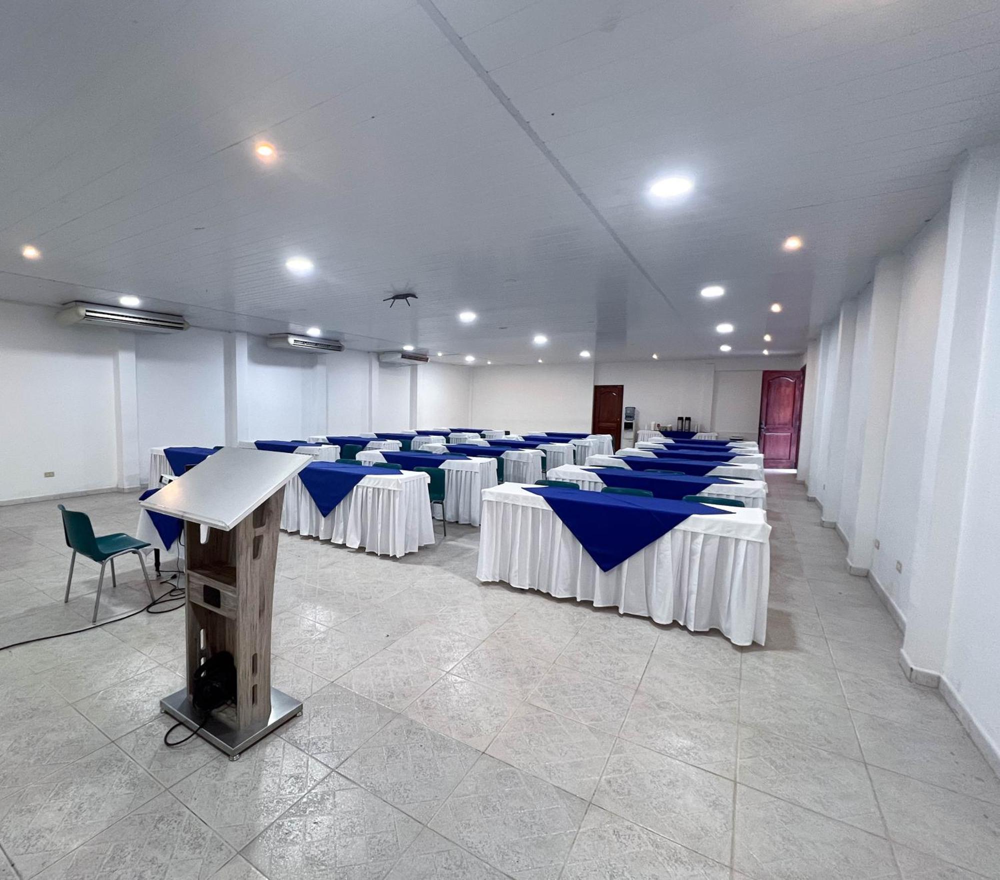 Hotel Anaconda Letícia Exterior foto